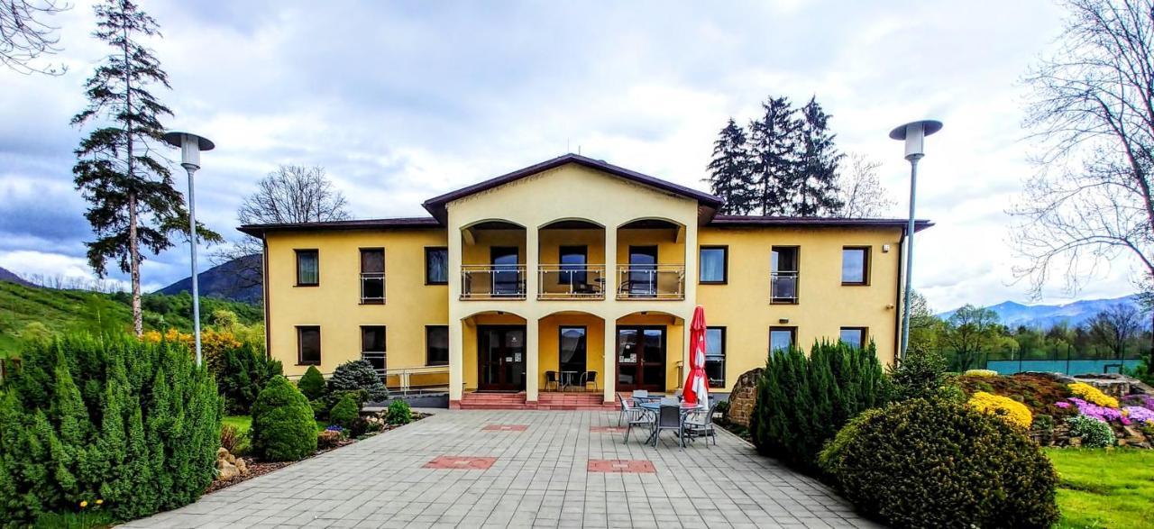 Liptovská Sielnica Wellness Villa Liptov מראה חיצוני תמונה