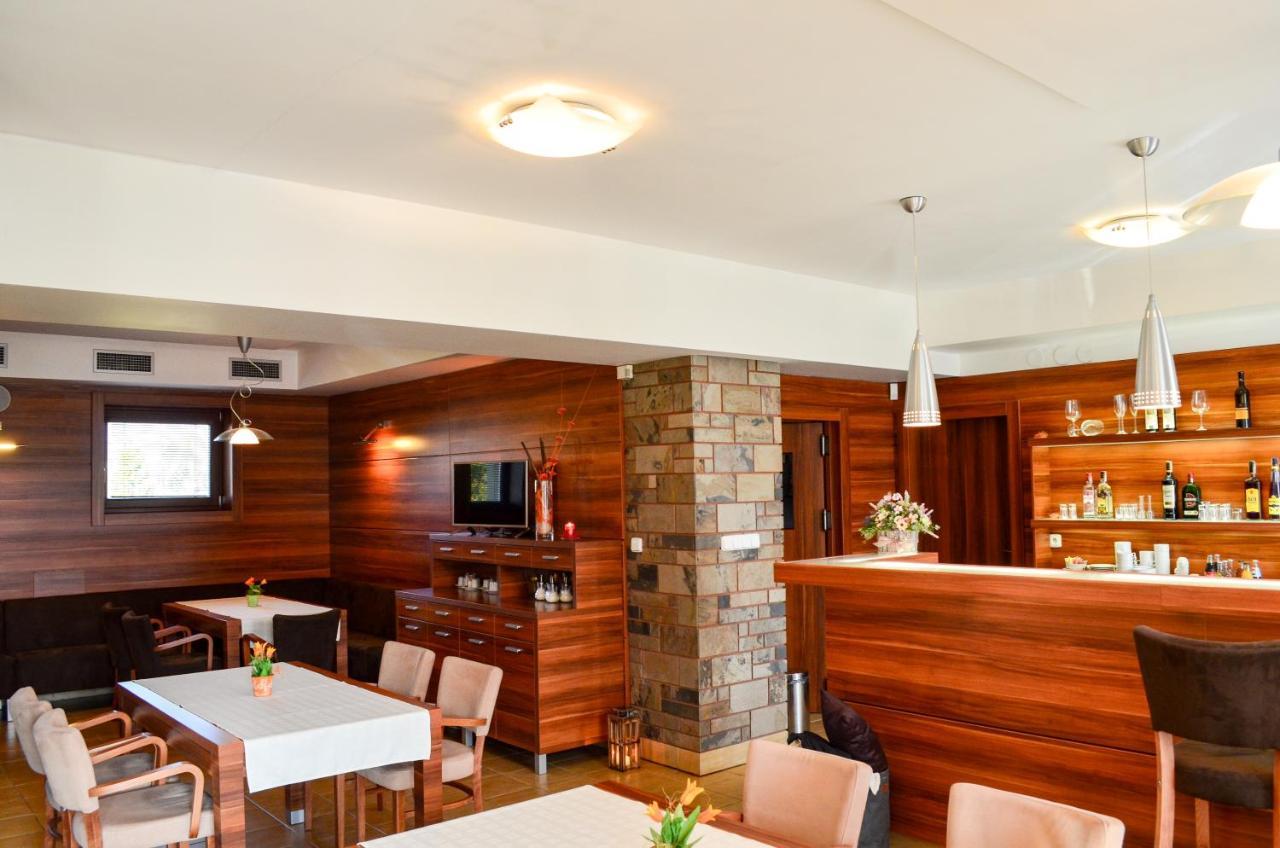 Liptovská Sielnica Wellness Villa Liptov מראה חיצוני תמונה